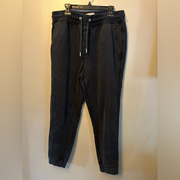 Everlane pants - black 100% cotton pull on style with jogger cuff - Picture 4 of 12